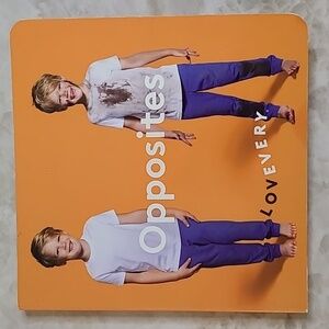 Lovevery Book Opposites The Adventurer Play Kit Month 16,17, and 18